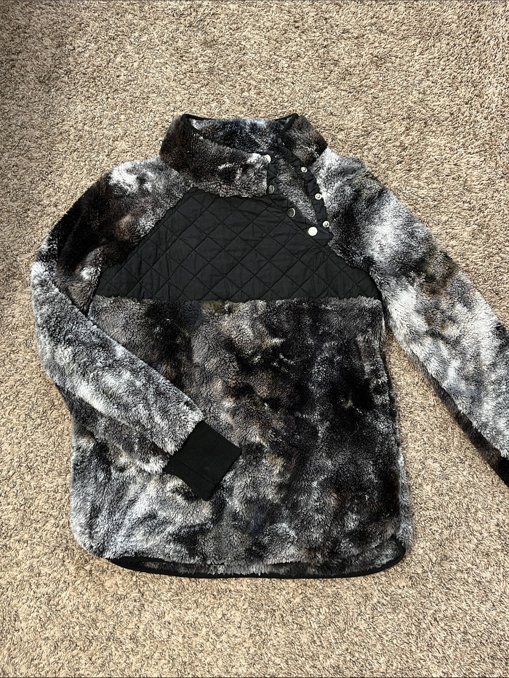 ❄️ Cozy Quilted Yoke Faux Fur Pullover Sweatshirt - Black/Gray